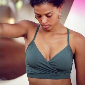 Kismet Yoga Lila bra top